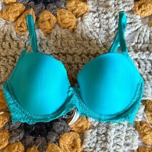Victoria's Secret Vibrant Aqua Lace Bra
